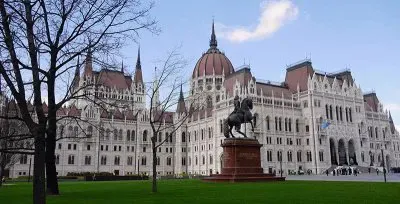 פאזל של parliament