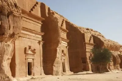 פאזל של madain saleh