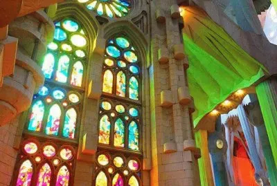 Interior de Capilla Sagrada Familia