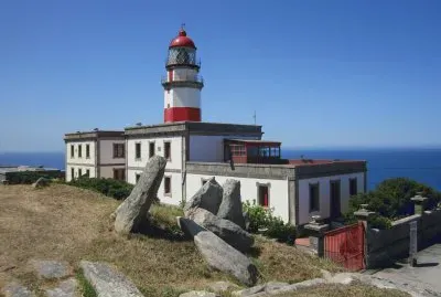 Faro Bayona