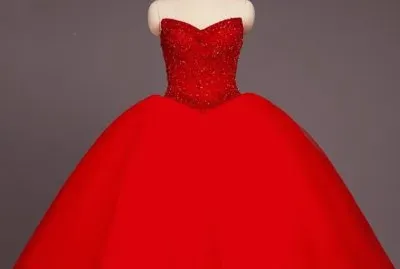 vestido rojo jigsaw puzzle