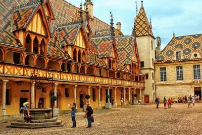 ConstrucciÃ³n de 1443- Bourgogne