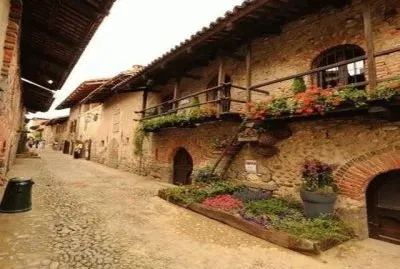 Ricetto di Candelo-Italia