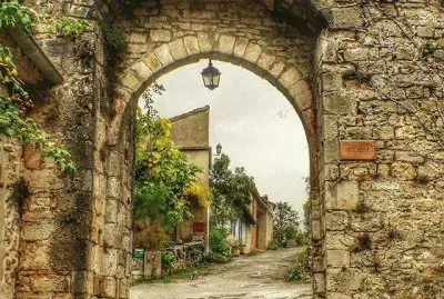 Entrada a una villa(Francia)