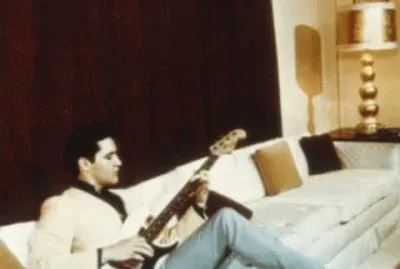 Elvis with the guitar