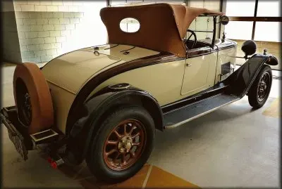 Cabriolet jigsaw puzzle