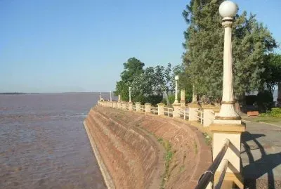 El rÃ­o ParanÃ¡ en Corrientes. Argentina