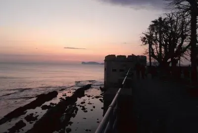 פאזל של Alghero - Torre di S. Giacomo con Capo Caccia