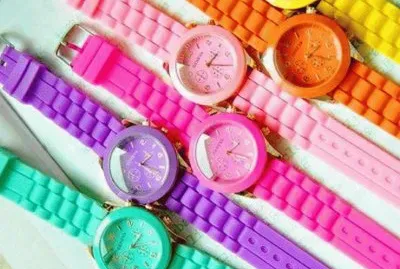 multicolor jigsaw puzzle