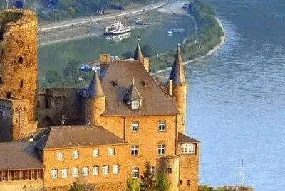 SchÃ¶nburg Castle-Alemania jigsaw puzzle