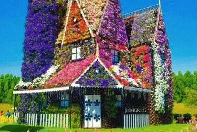 Amazing Flowery House in Miracle Garden-Dubai