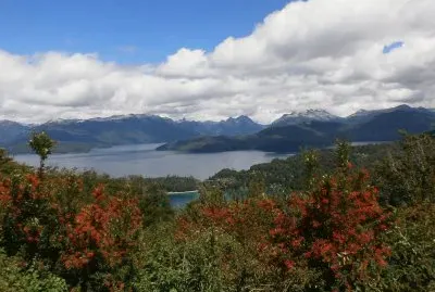 Lago Correntoso. NeuquÃ©n. Argentina