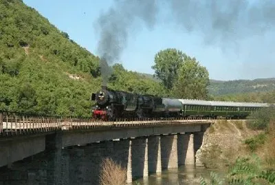 tr01