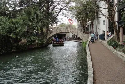 San Antonio River Walk (3) jigsaw puzzle
