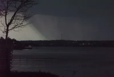 Storm 's upriver and heading this way!     LJ