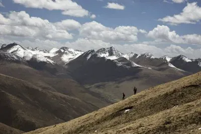 Tibetan cordycep harvesters