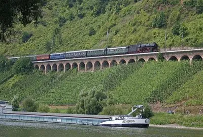 trains (8) jigsaw puzzle