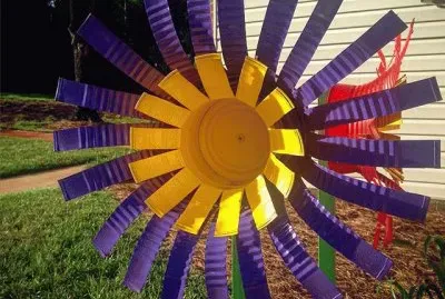 Artistic Garden Flower Sculpture