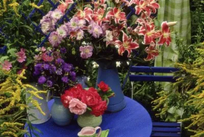 Pretty Floral Display in Lush Garden