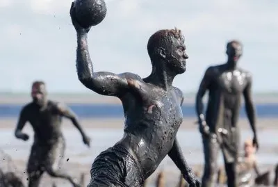 Voleibol En Barro
