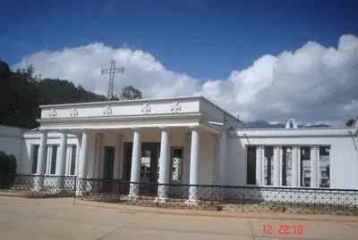 entrada al cementerio