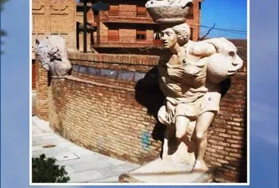 פאזל של ESCULTURA EN LA FUENTE - ALDEANUEVA DE EBRO