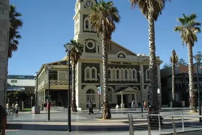 Town House Glenelg, S.A