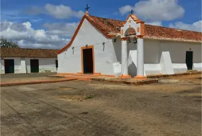 IGLESIA DE JADACAQUIVA