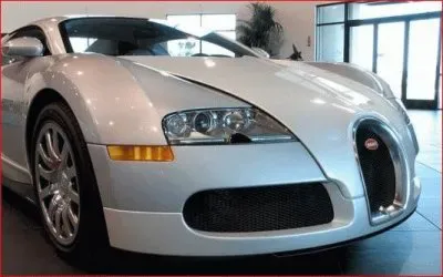 FRENTE COCHE MODERNO jigsaw puzzle