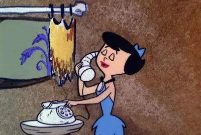 Betty en el telefono