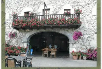CASERIO/BAR, AL ESTILO EUSKALDUN