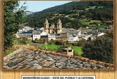 MONDOÃ‘EDO (LUGO) VISTA DEL PUEBLO Y LA CATEDRAL