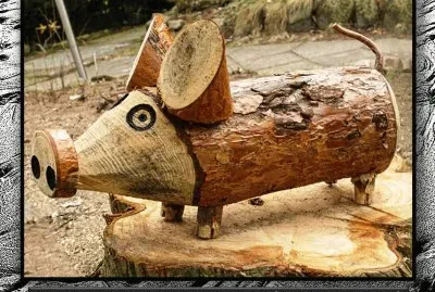 CERDITO EN MADERA - A QUE ESTA BIEN TRABAJADO