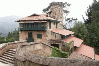 Torre vigÃ­a Monserrate