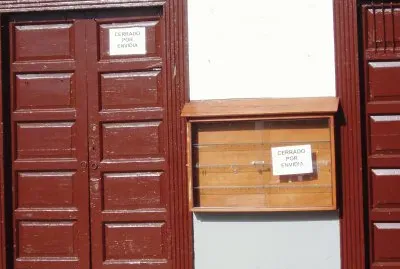 Caso curioso de cierre de negocio