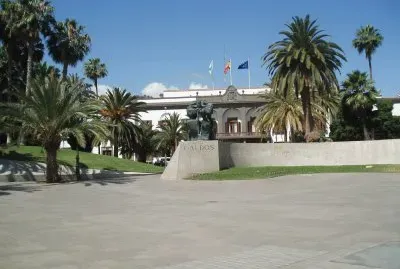 Momunmento a GaldÃ³s. Las Palmas GC