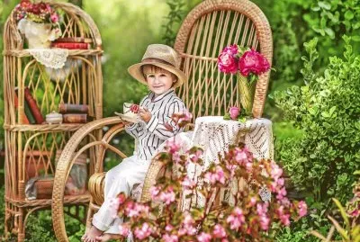 niÃ±o en el jardin