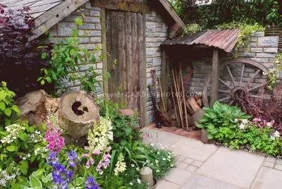 Rustic Stone Garden Shed jigsaw puzzle