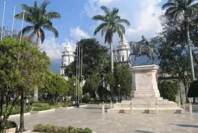 Plaza BolÃ­var. MÃ©rida - Venezuela