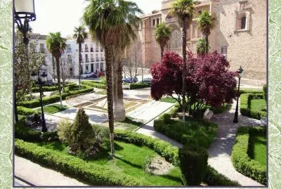 MANZANARES (C. REAL) â€“ JARDÃN PLAZA CONSTITUCION
