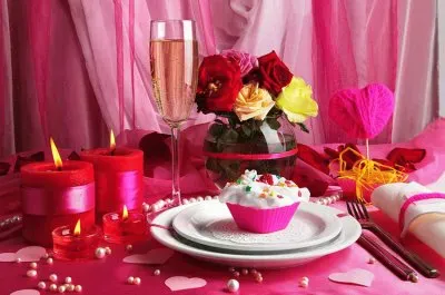 Pretty Valentine 's Day Table Display jigsaw puzzle