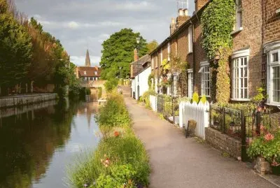 channel_flowers_grass_path_river_houses_suburbs_