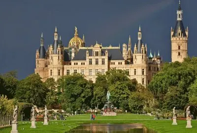 schwerin_castle_germany_
