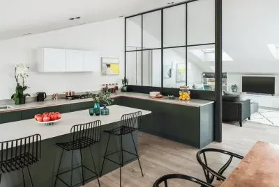 Cocina con vistas 2 por Jo Cowen Design