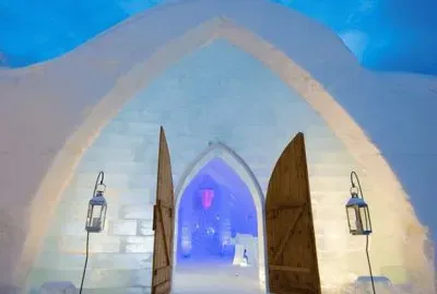 Entrance Ice Hotel Quebec