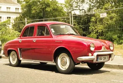 Auto 1956 Renault Dauphine