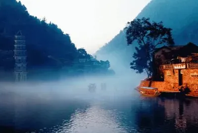 ä¸­åœ‹æ¹˜è¥¿æ™¯æ·±
