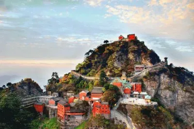 פאזל של ä¸­åœ‹æ­¦ç•¶å±±