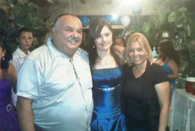 FOTO ESPOSA E HIJA