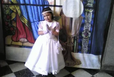 GABRIELA EN SU COMUNION